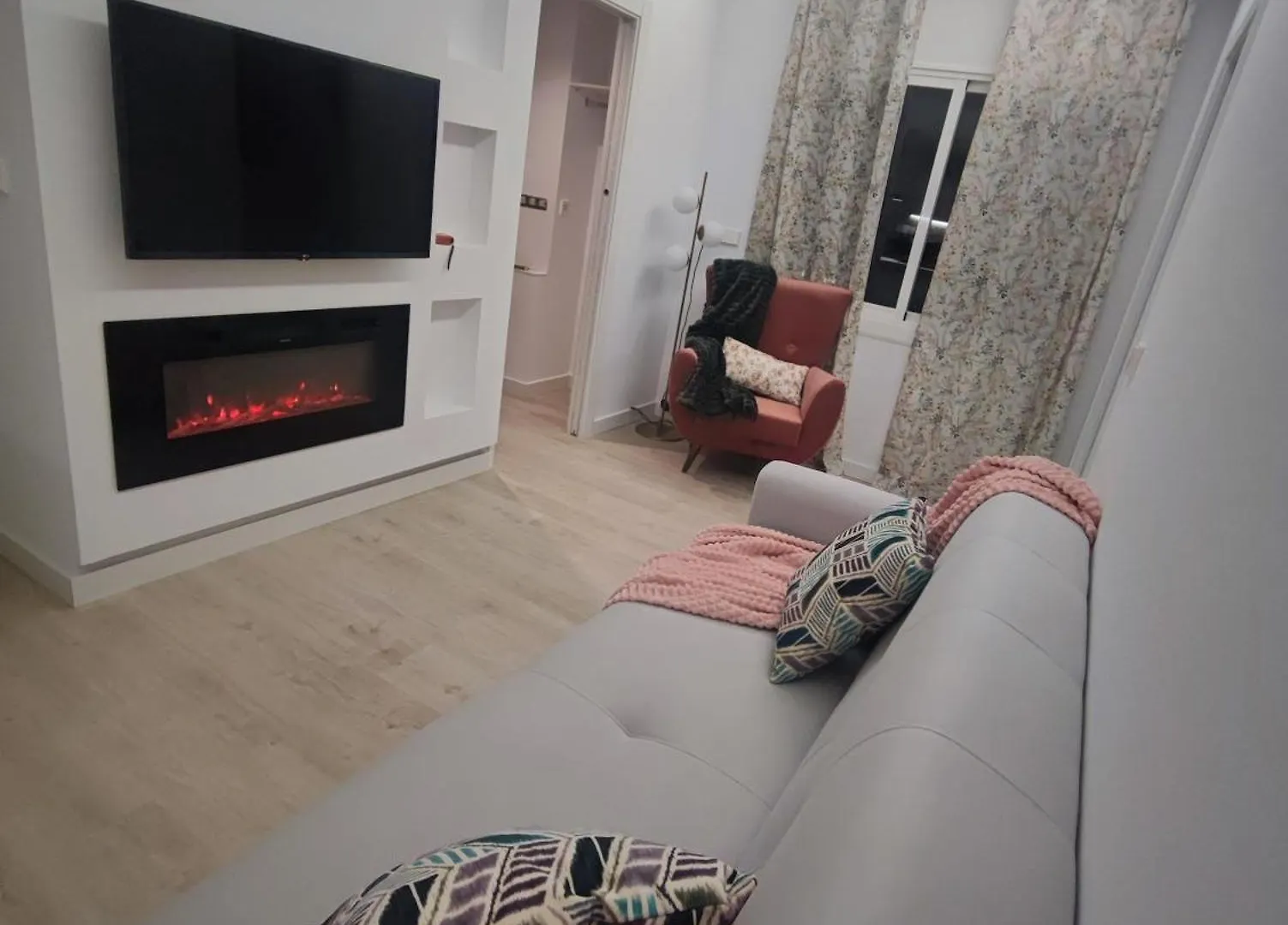 Apartamento Figueres Plaza Cataluna Διαμέρισμα Φιγκέρες